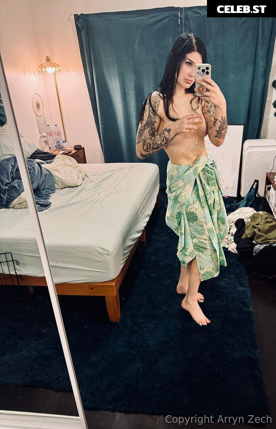 Arryn Zech Image 22868039