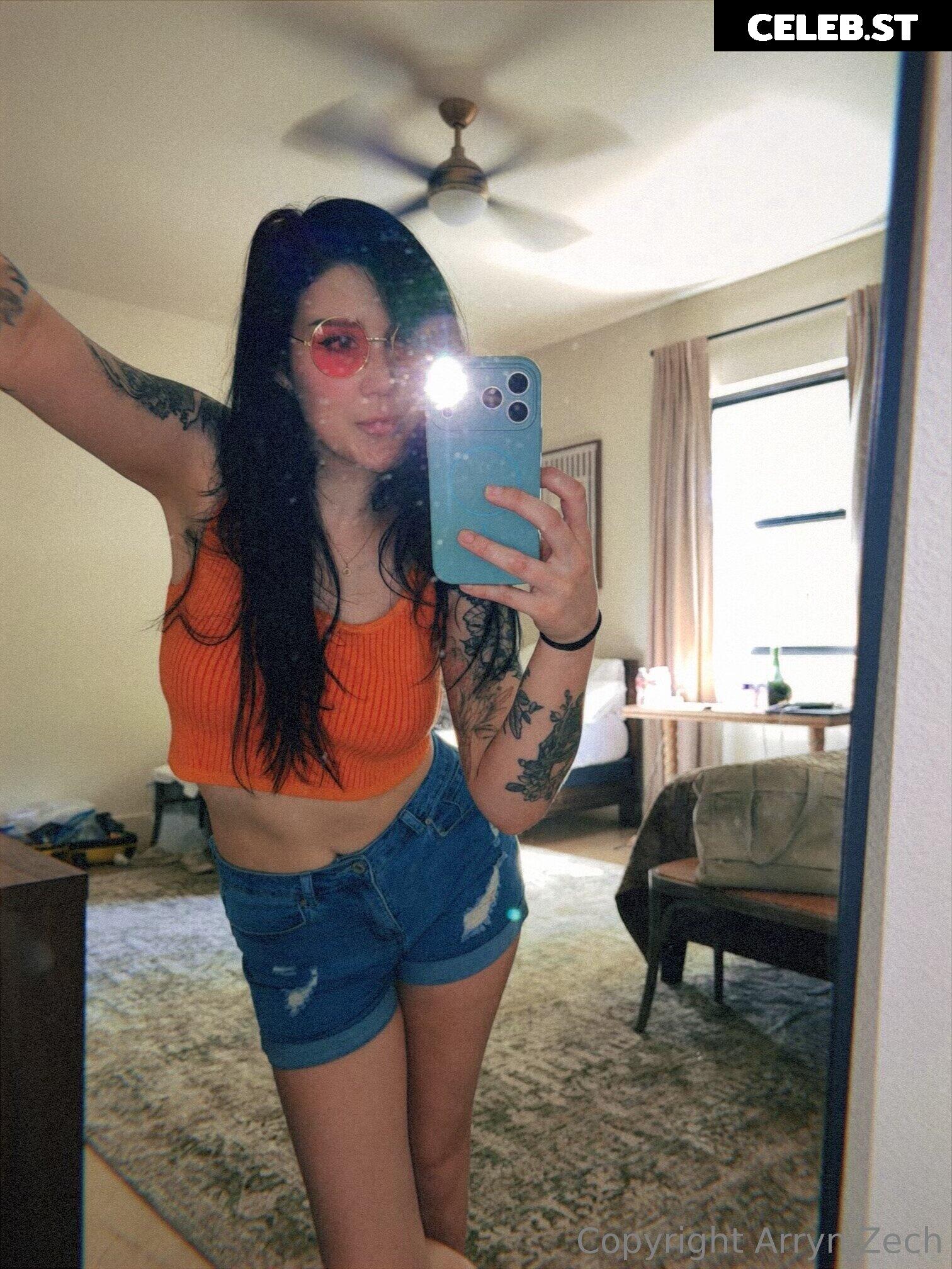 Arryn Zech Image 22868063