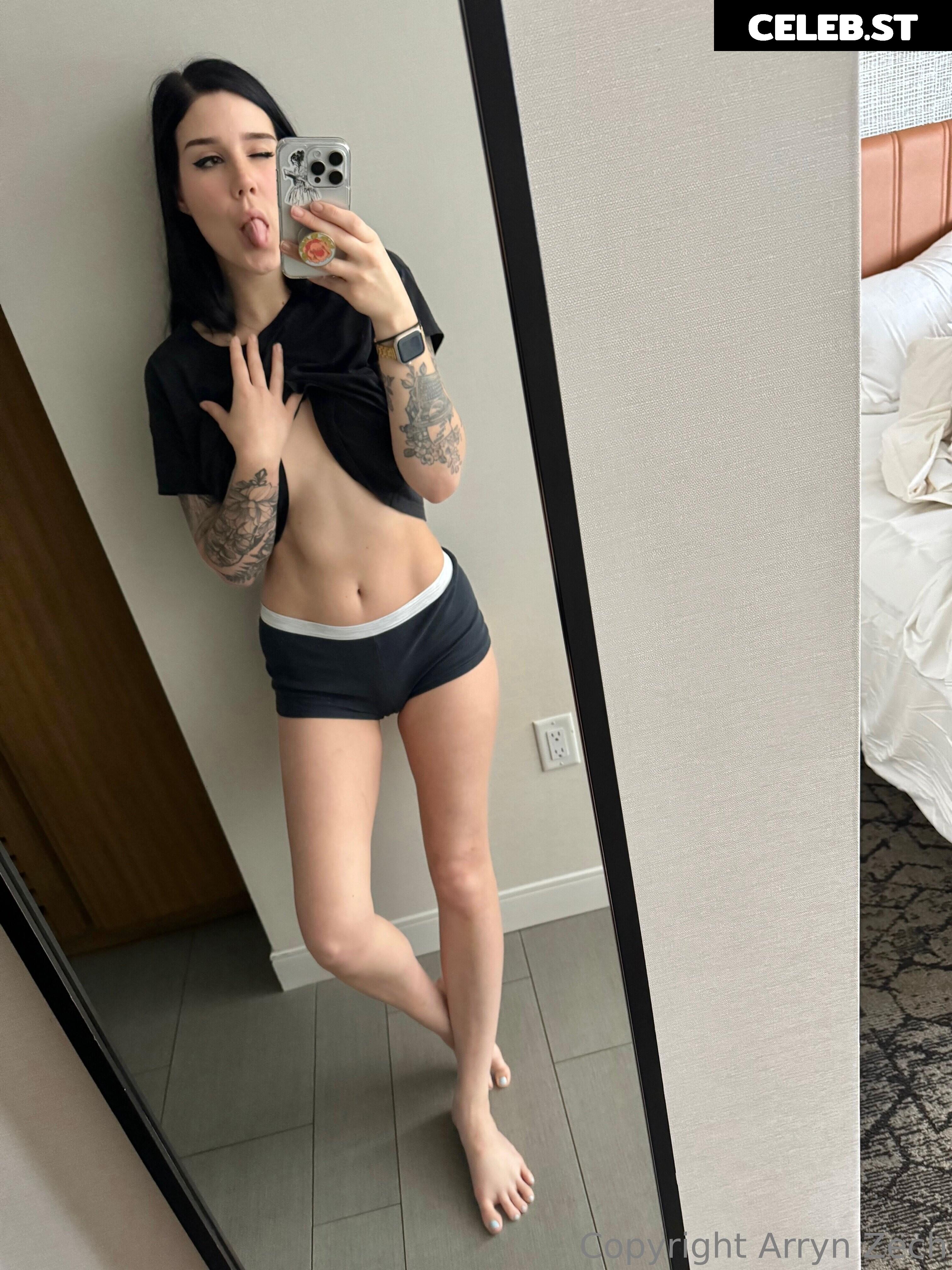 Arryn Zech Image 22867883