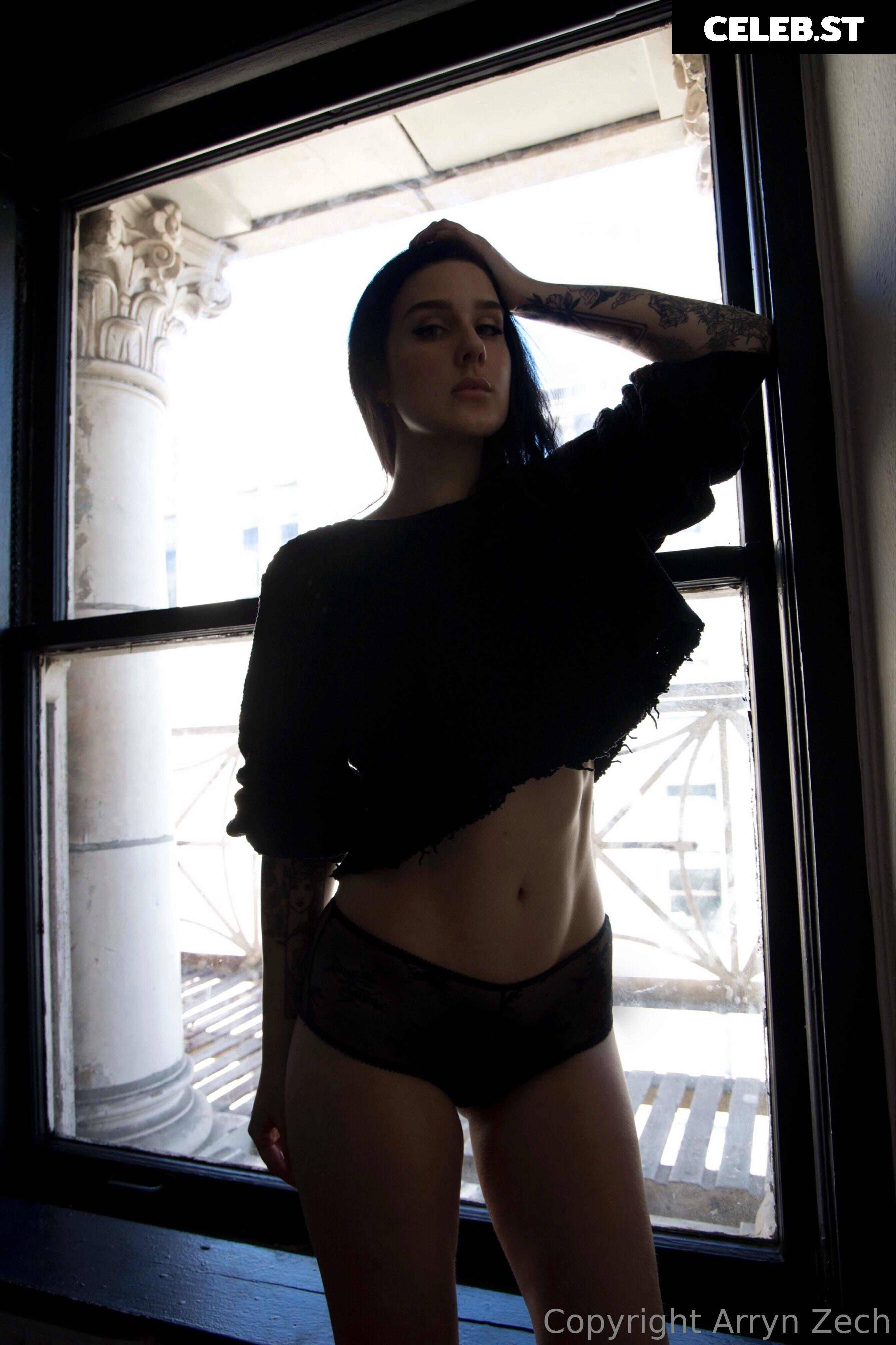 Arryn Zech Image 22867829