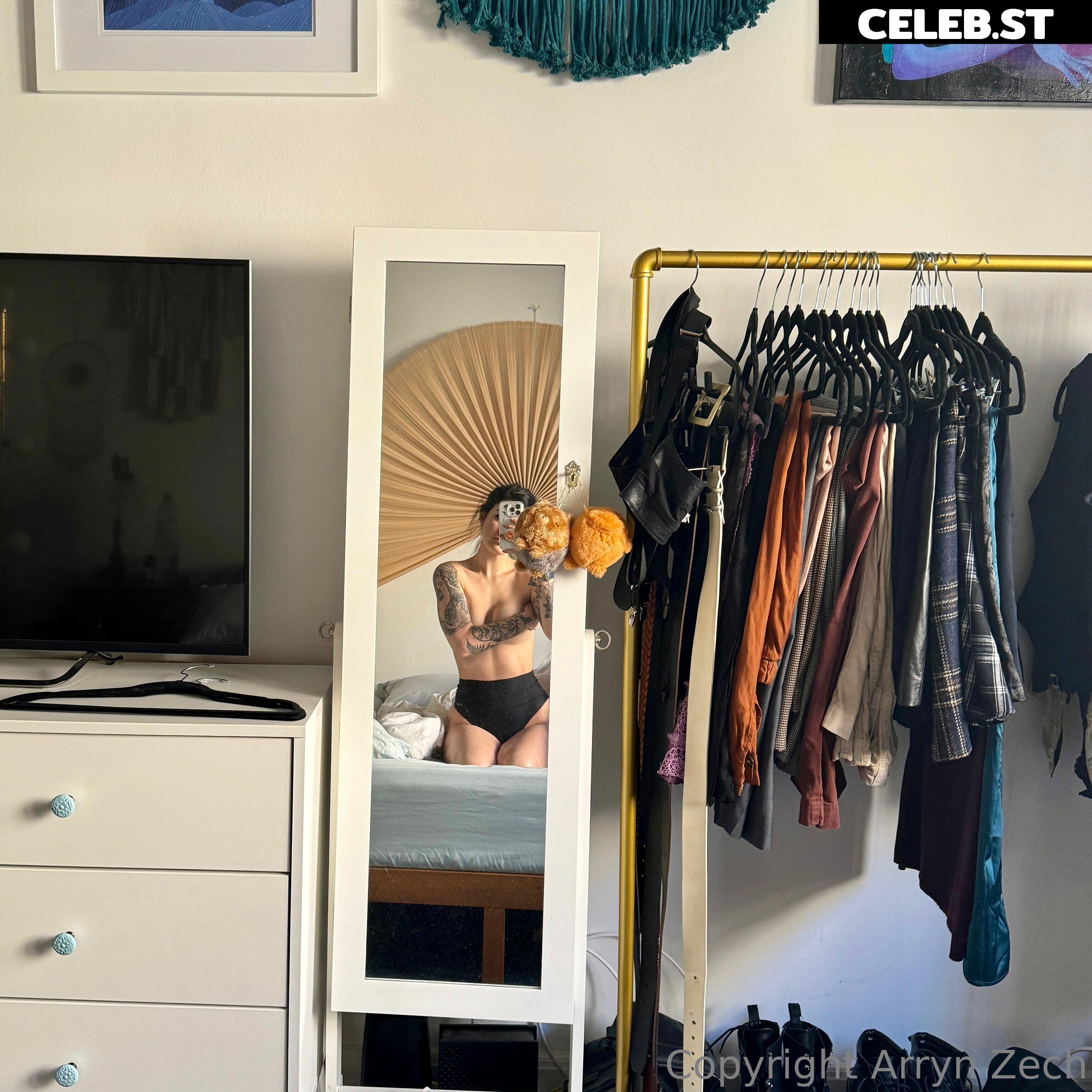 Arryn Zech Image 22867850