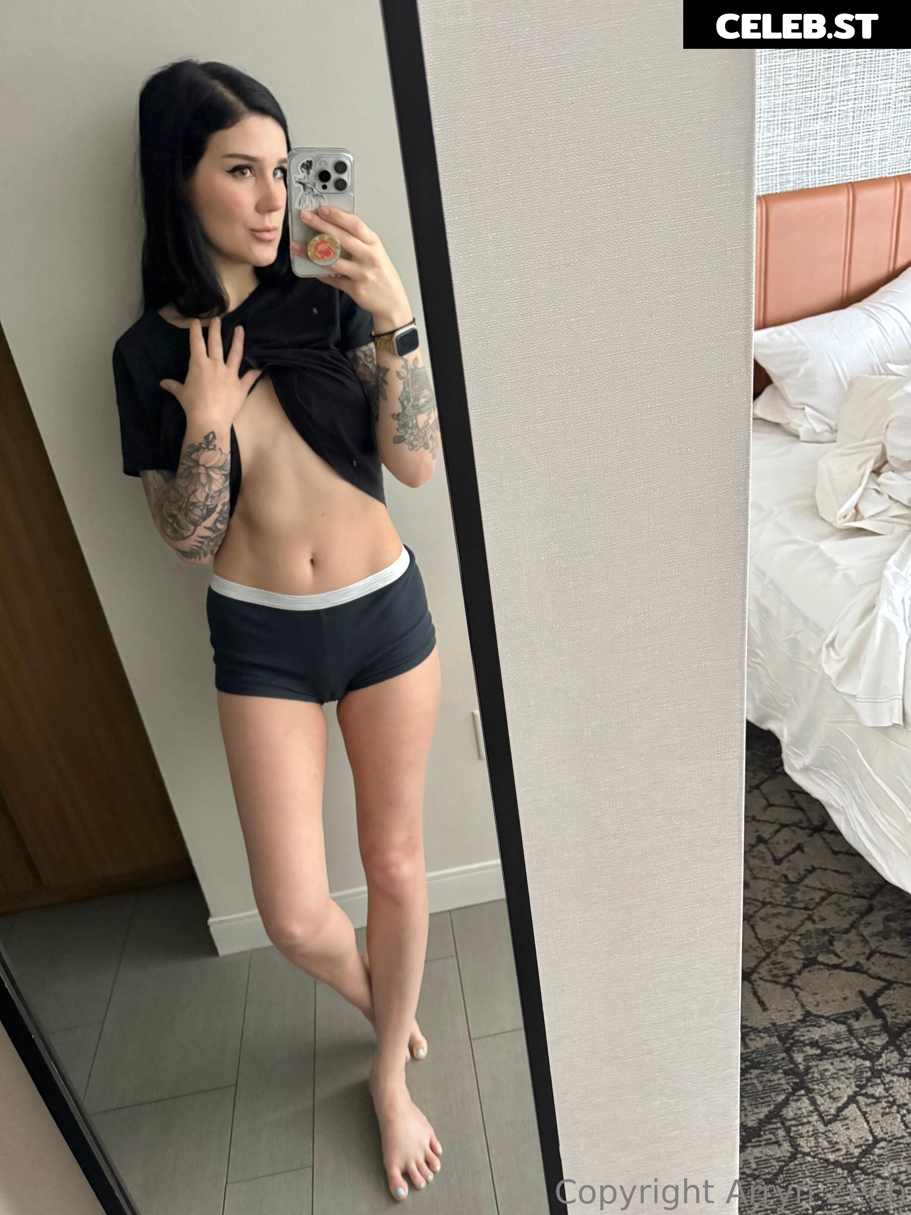 Arryn Zech Image 22867879