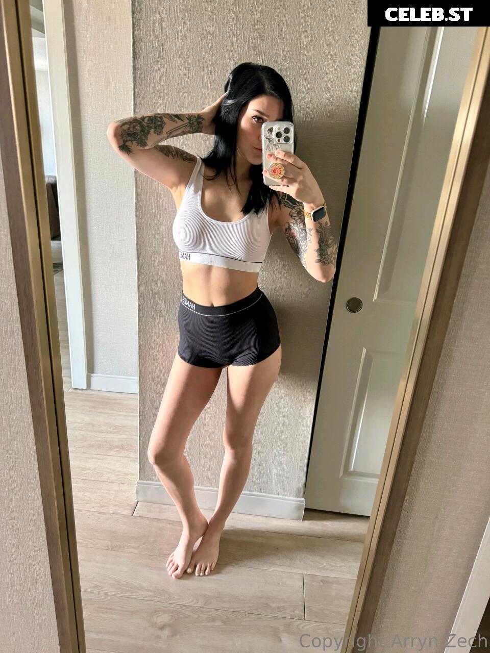 Arryn Zech Image 22867767