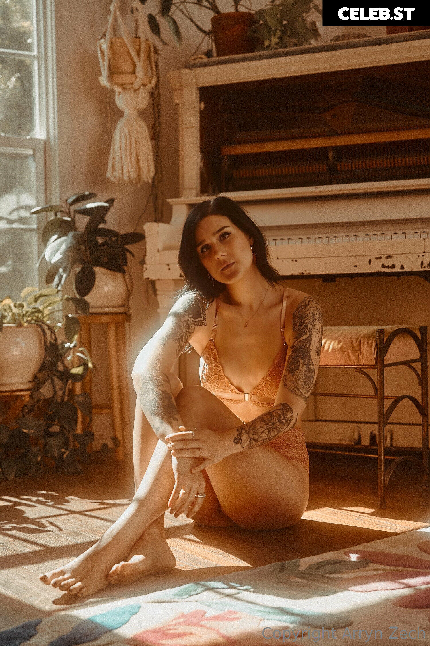 Arryn Zech Image 22867742