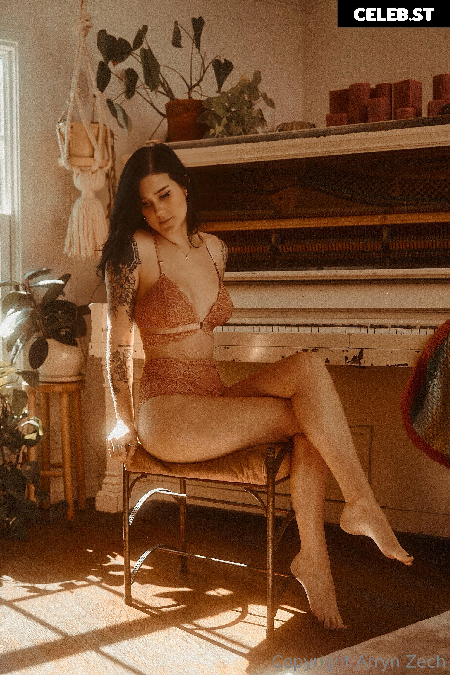 Arryn Zech Image 22867741