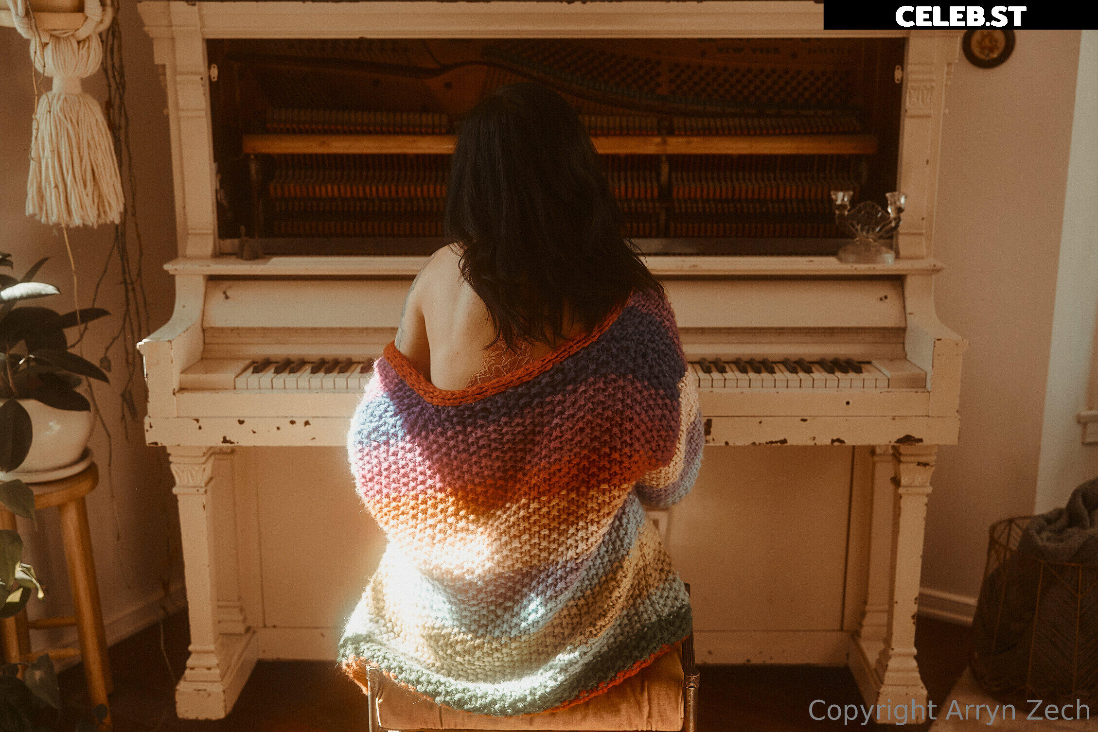 Arryn Zech Image 22867748