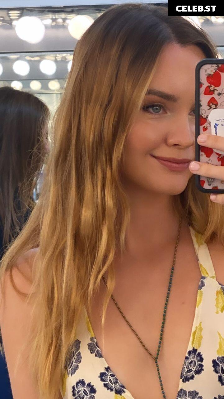 Liana Liberato Image 22861481