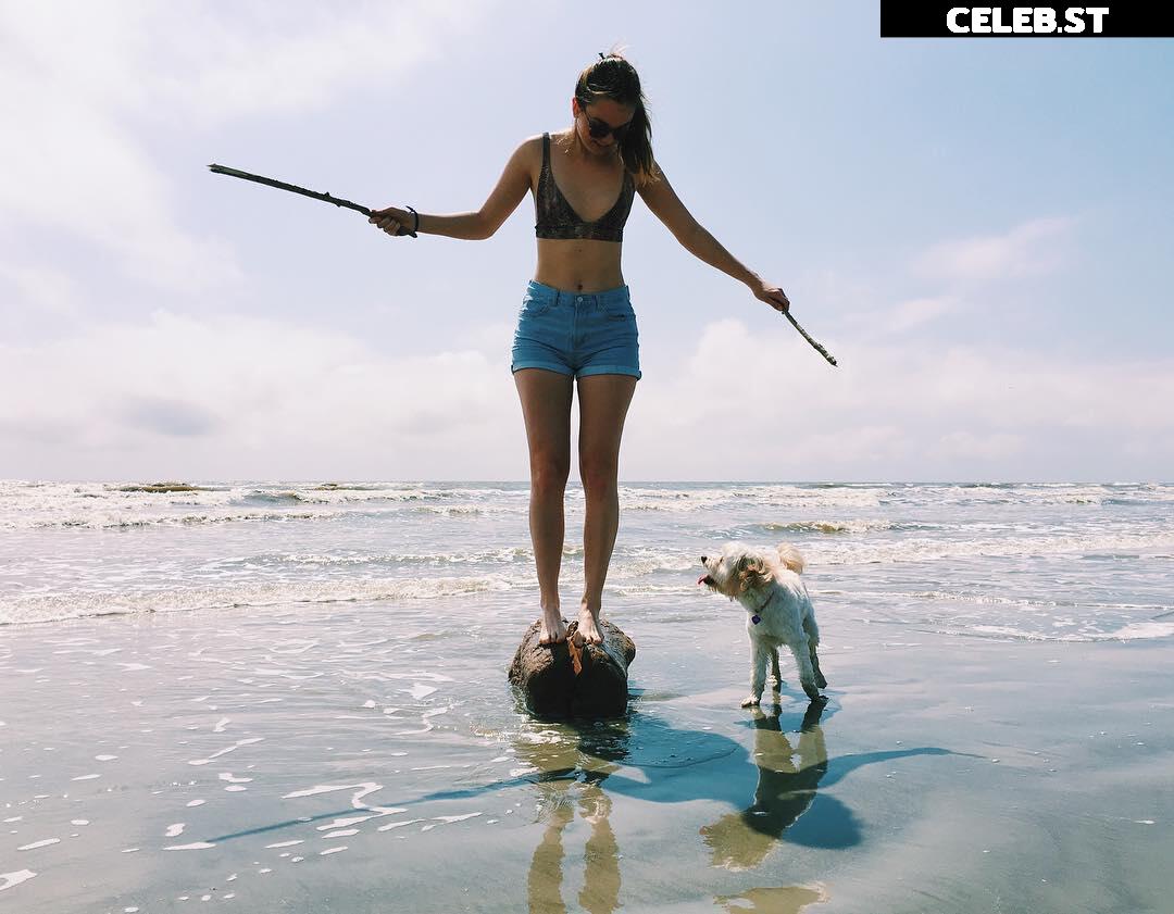 Liana Liberato Image 22861465