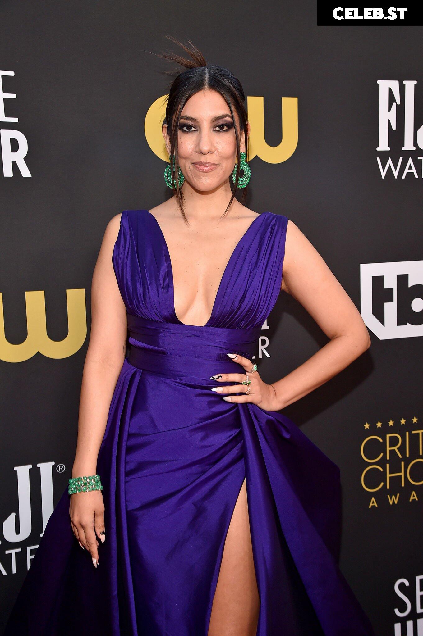 Stephanie Beatriz (Rosa Diaz from Brooklyn Nine-Nine) Image 22861210