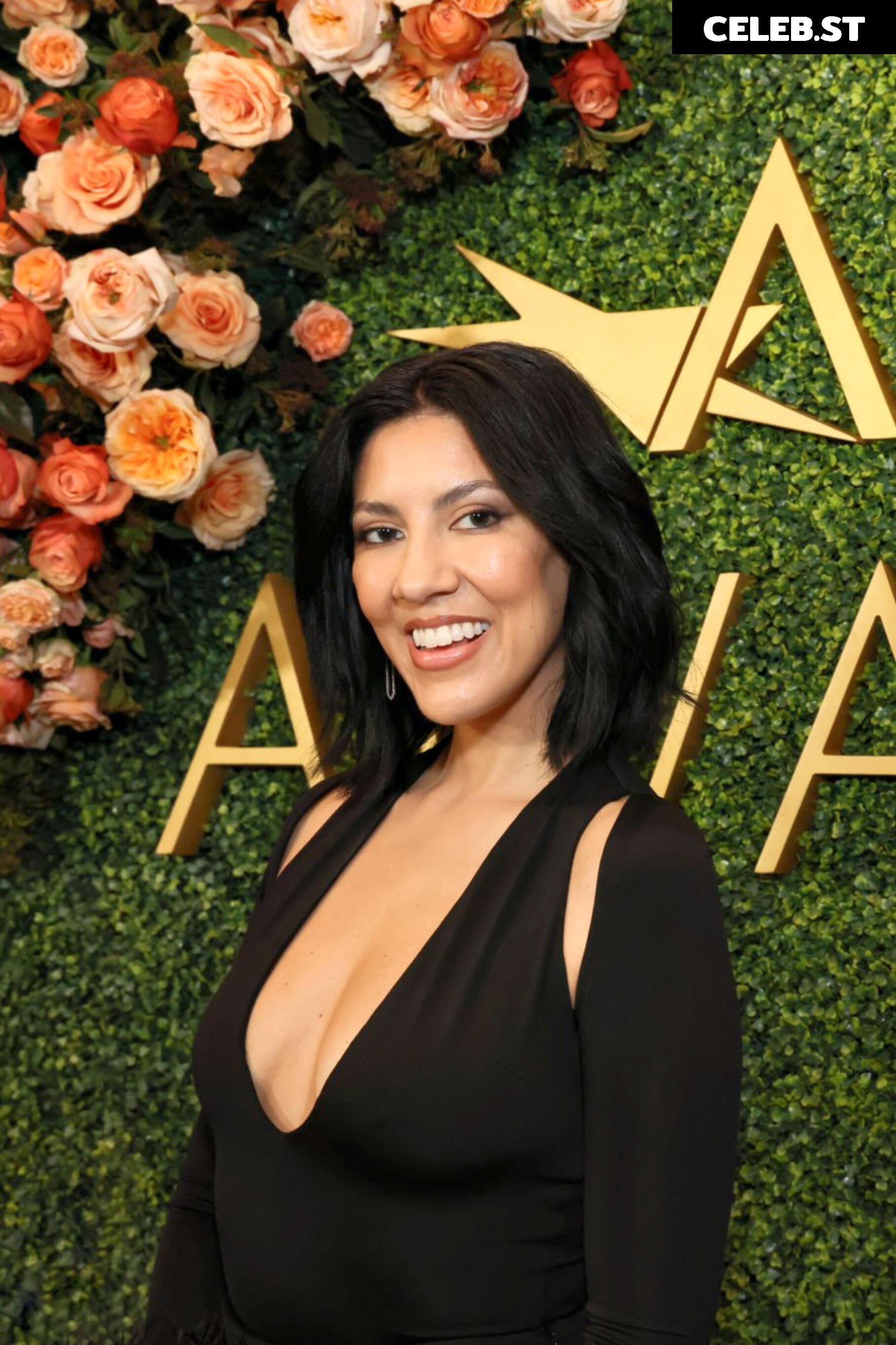 Stephanie Beatriz (Rosa Diaz from Brooklyn Nine-Nine) Image 22861275