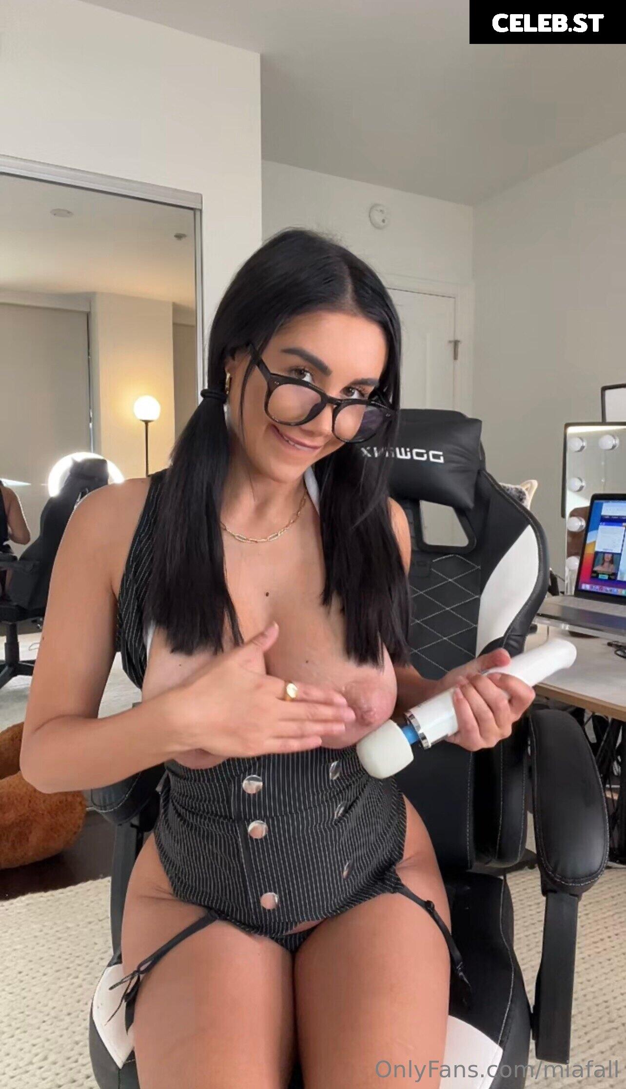 therealpersianprincess | miafallxo Image 22872075