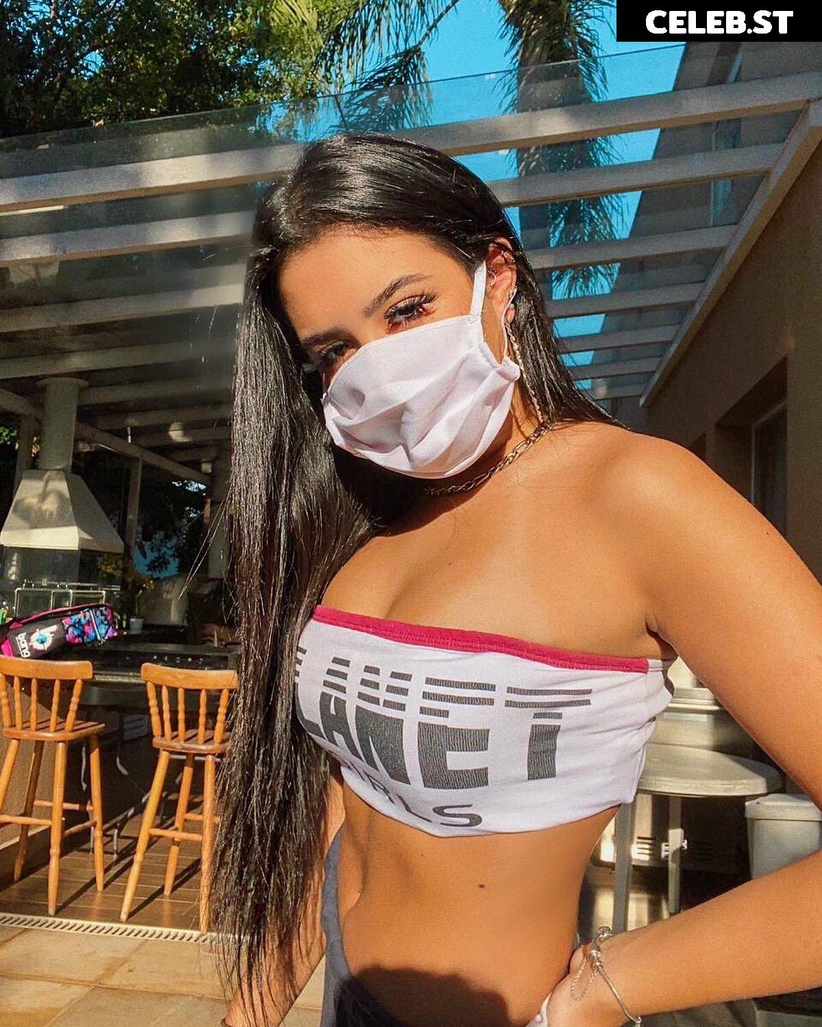 Cinthia Cruz Image 22818423