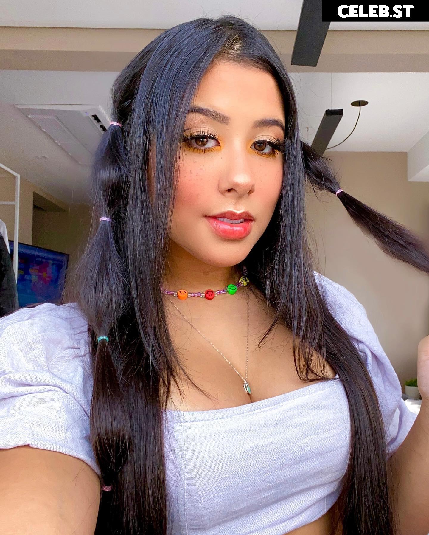 Cinthia Cruz Image 22818453