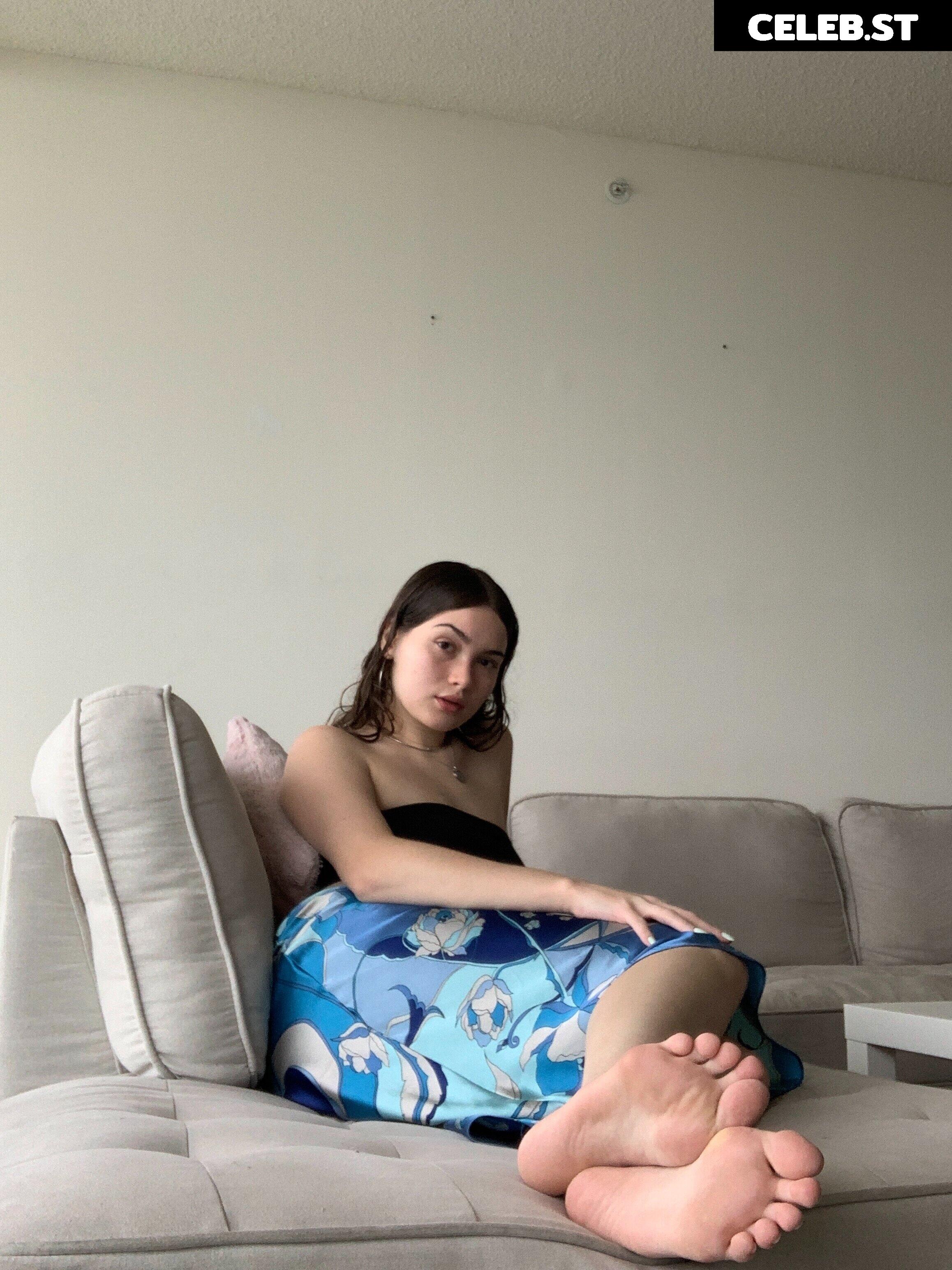 Catbunnygomez aka thecatbnny Image 22812718
