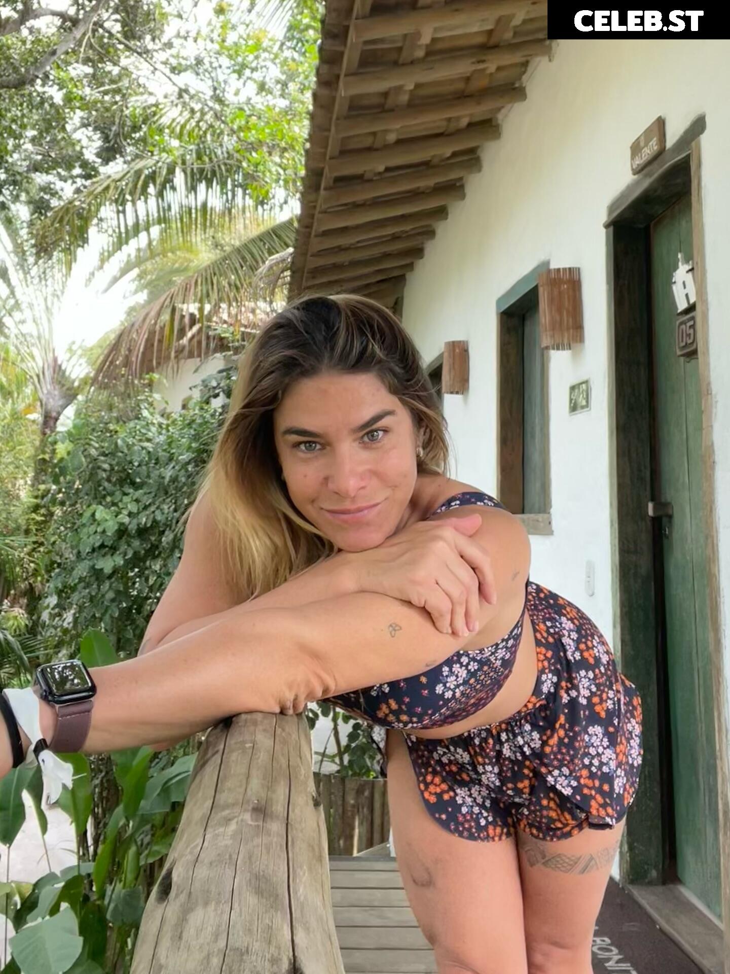 Priscila Fantin Image 22819875
