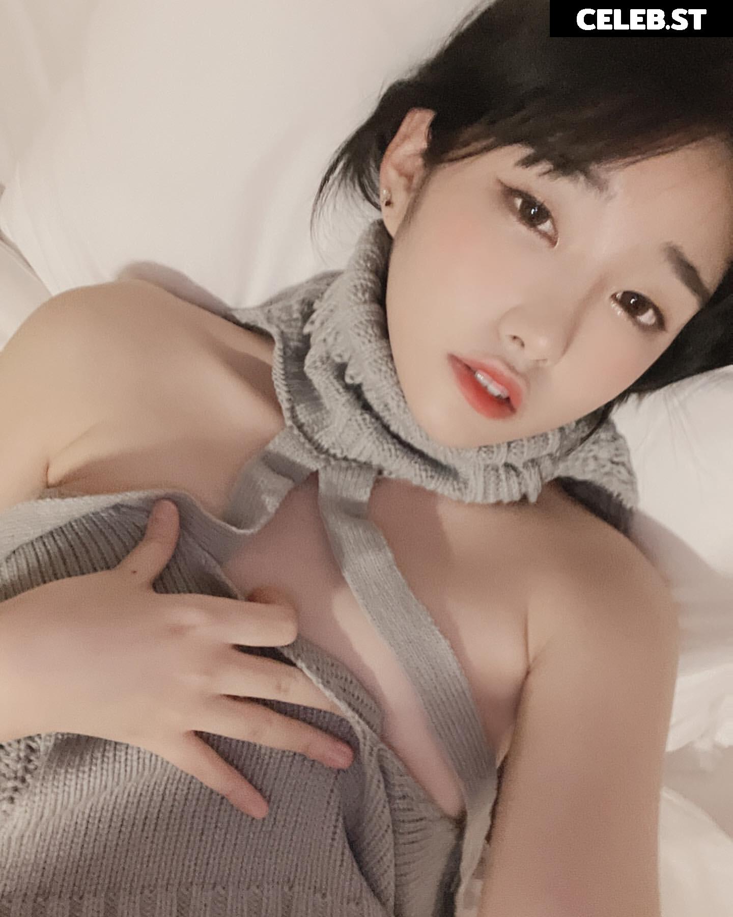 Sonson (손손) | sonson_o3o Image 22825800
