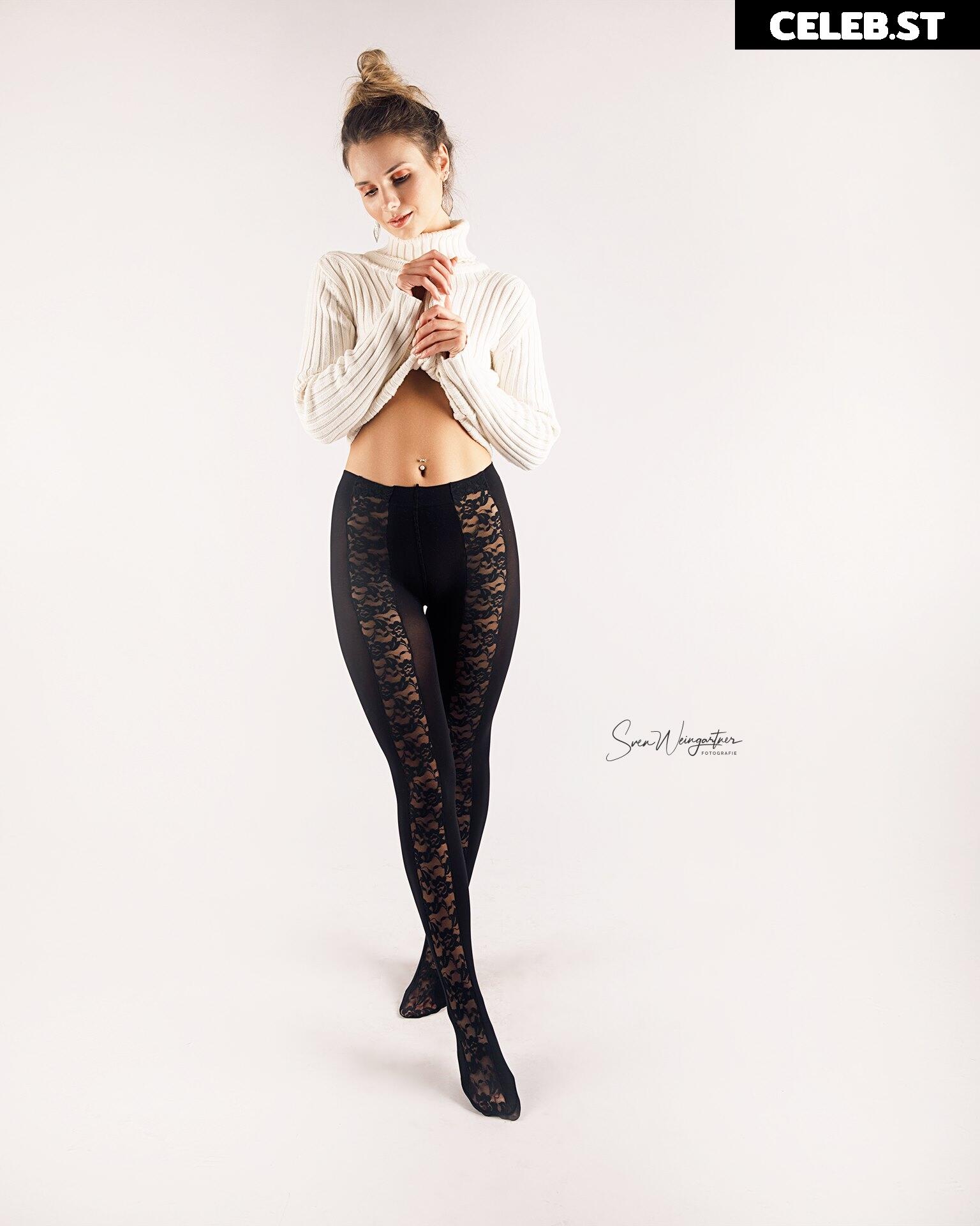 KinkySophiee Image 2282513