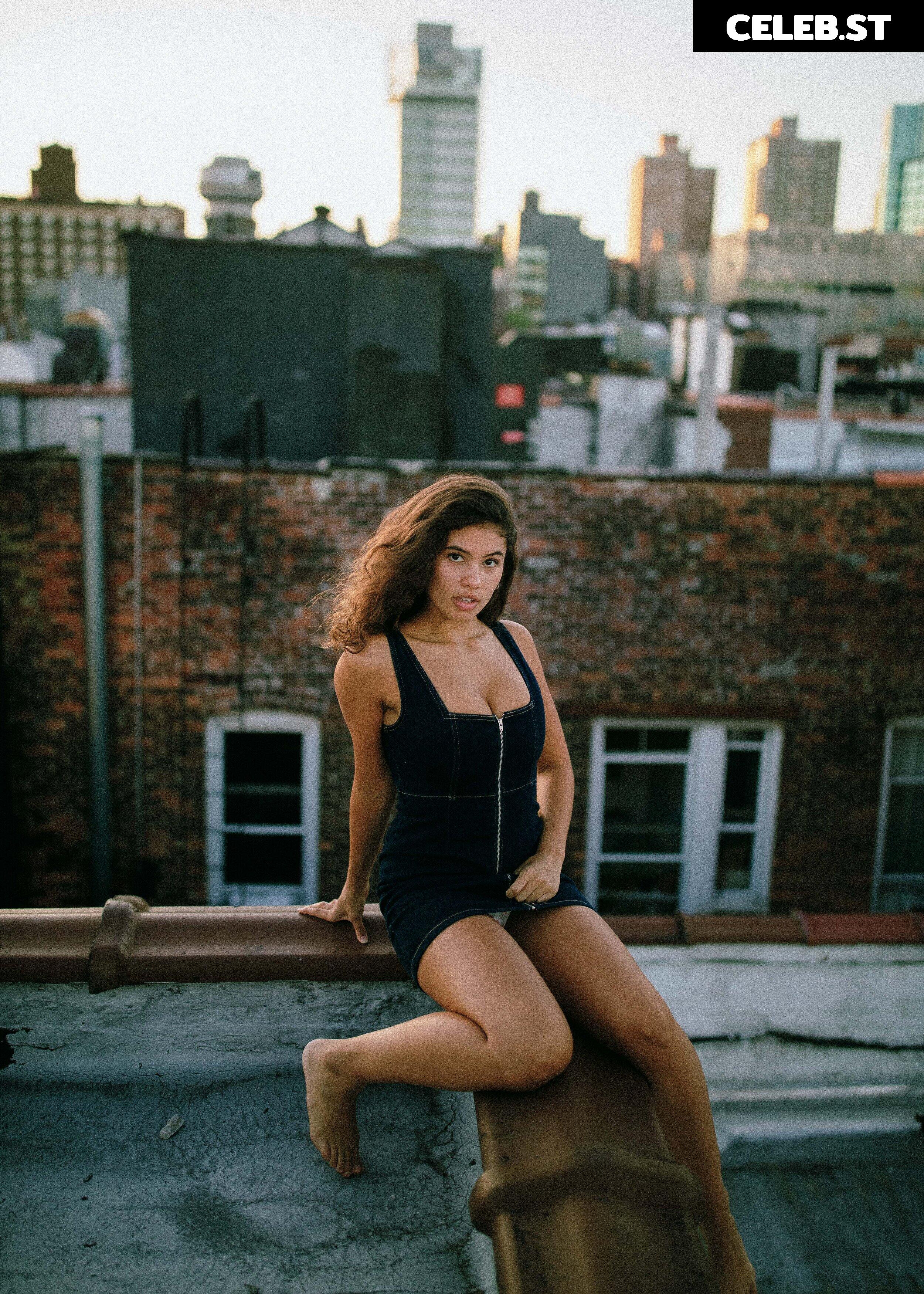 Isabella Carr / isabellacarrr Image 22827497