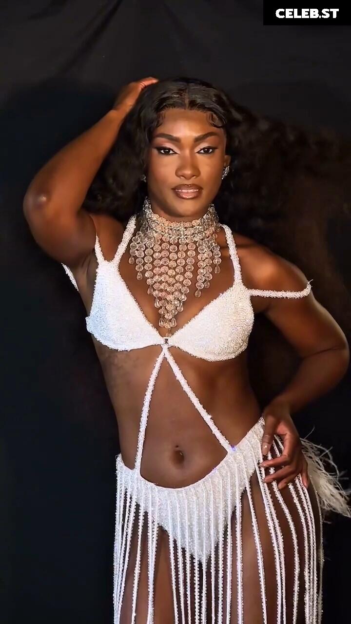 Erika Januza Image 22831193