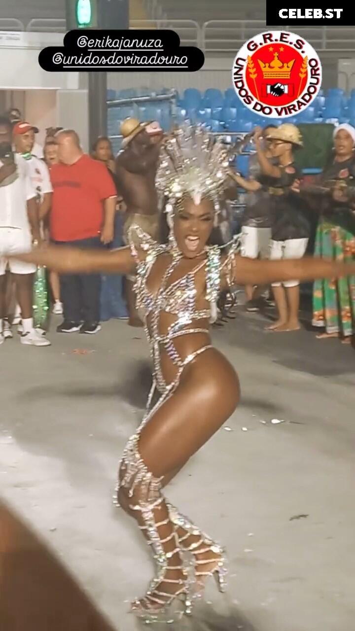 Erika Januza Image 22831134