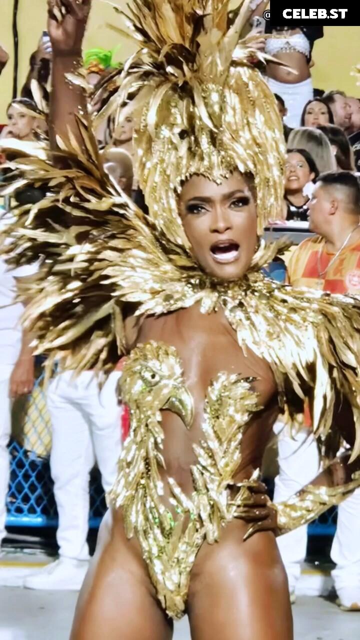 Erika Januza Image 22831144