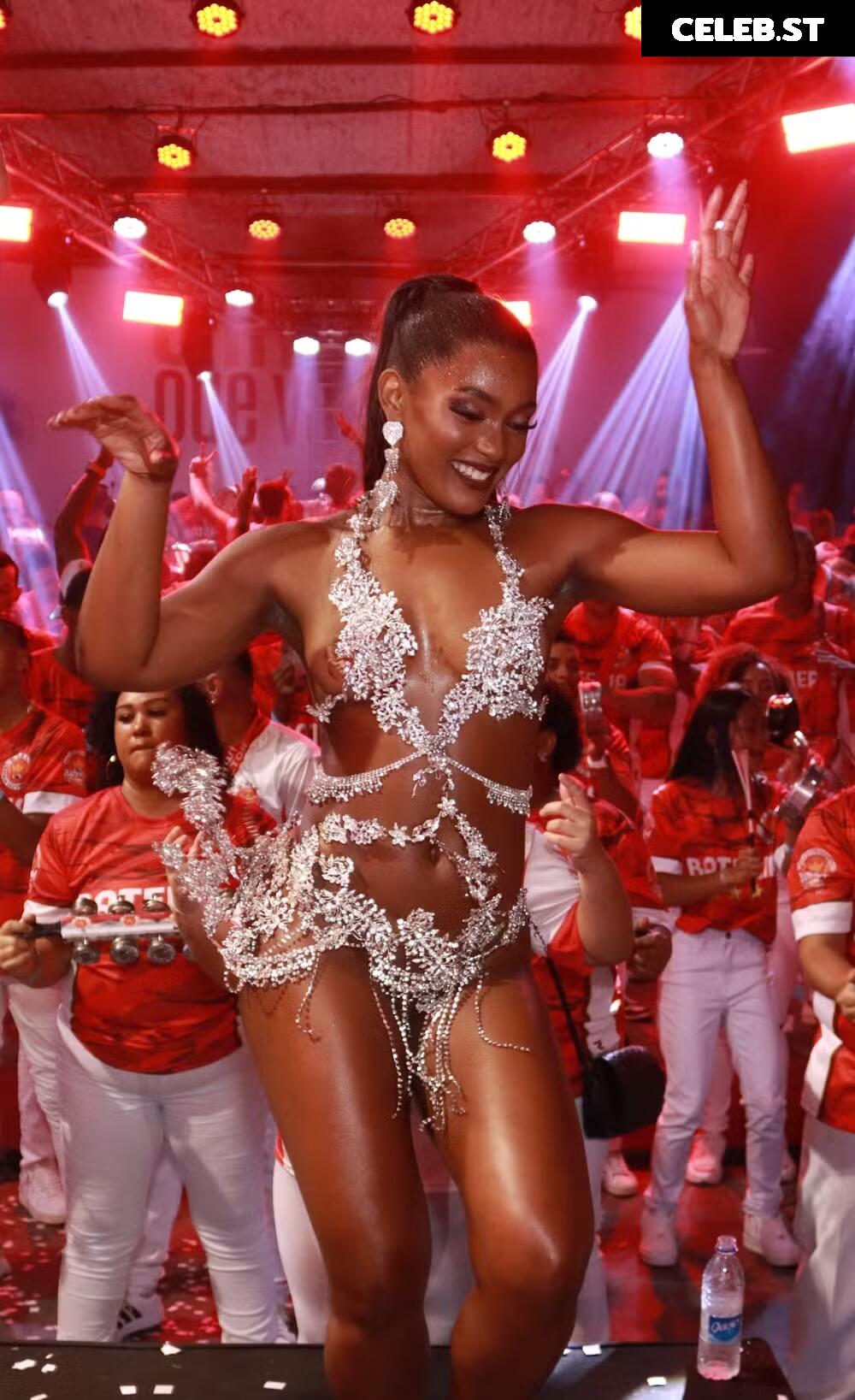 Erika Januza Image 22831044