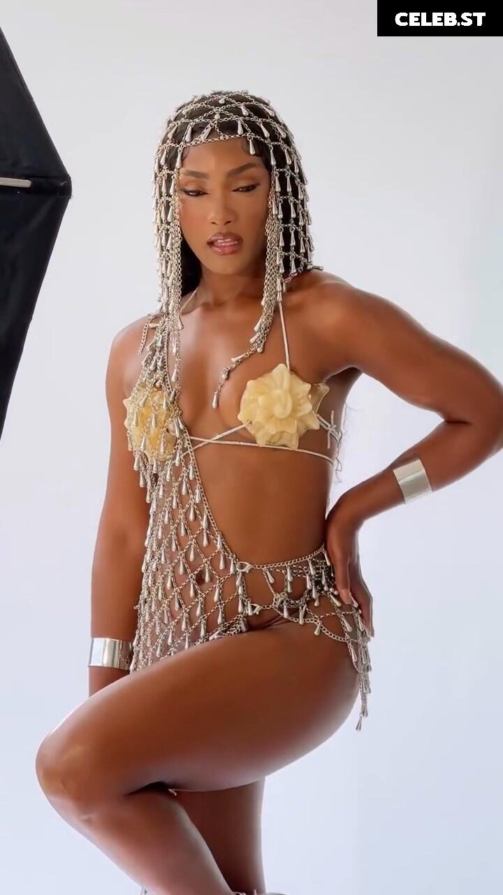 Erika Januza Image 22831238