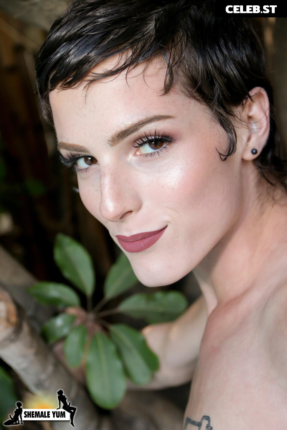 Carrie Emberlyn Image 22806847