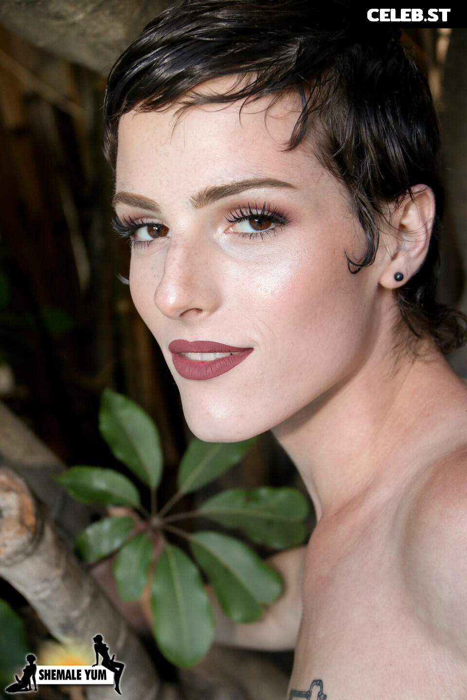 Carrie Emberlyn Image 22806848