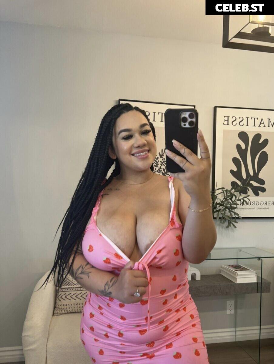 Britt Cuadra (brittcuadra) | xobrittxo Image 22809462