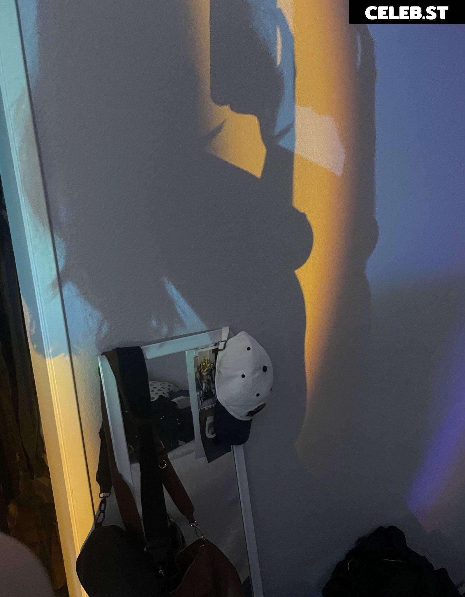 Littleteasers Image 22809105