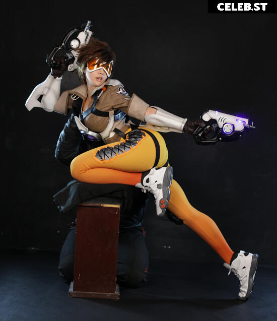 Spiral Cats Cosplay Image 22881984
