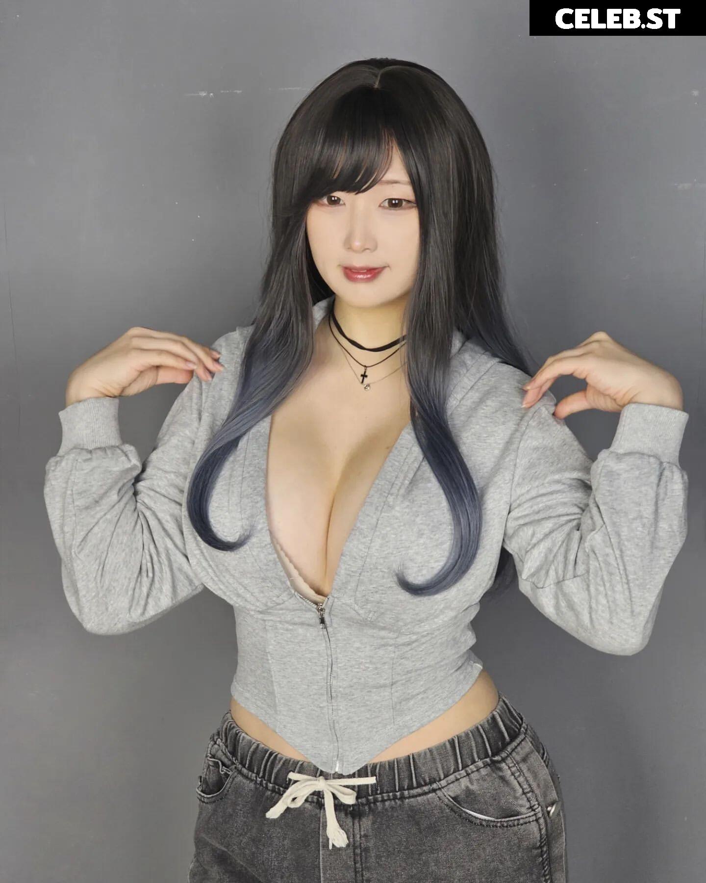 Spiral Cats Cosplay Image 22881911