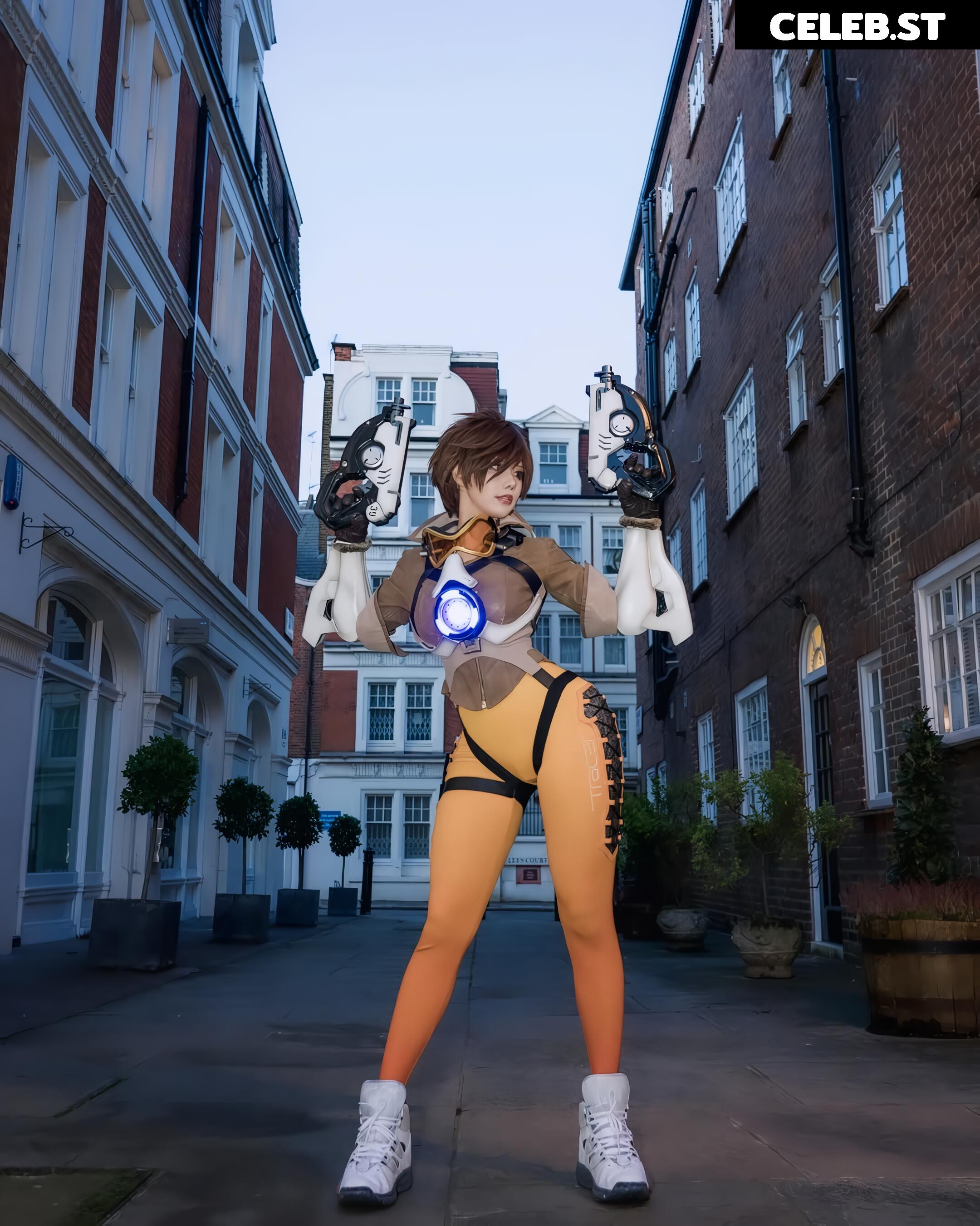 Spiral Cats Cosplay Image 22881977