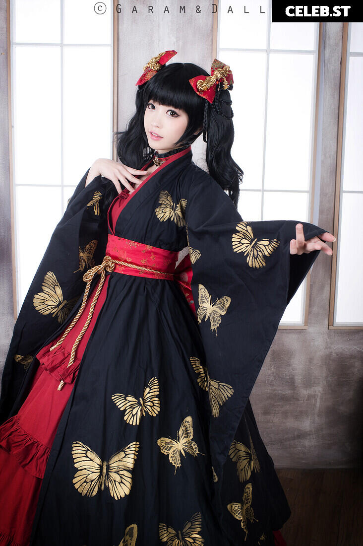 Spiral Cats Cosplay Image 22881819