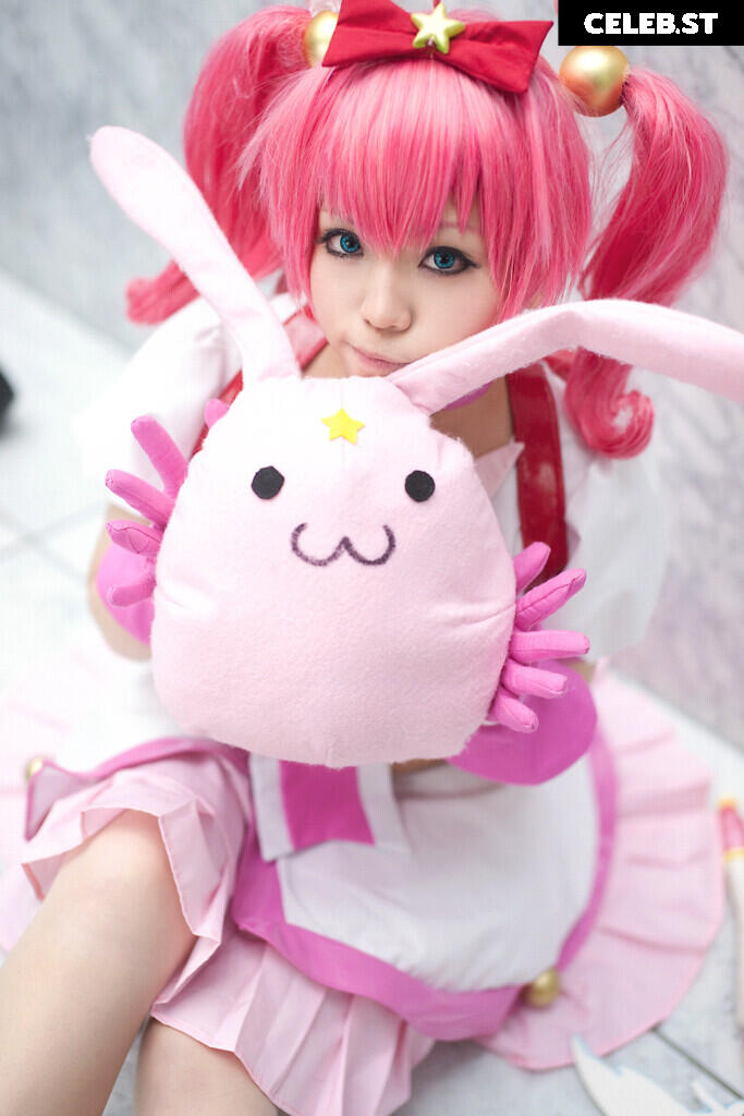 Spiral Cats Cosplay Image 22881841