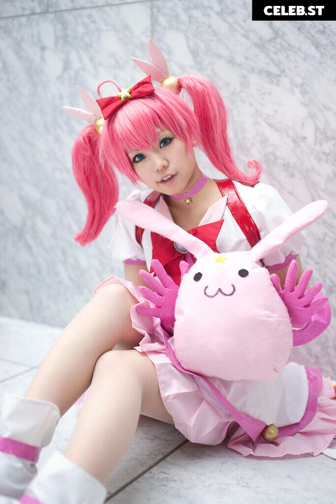 Spiral Cats Cosplay Image 22881840