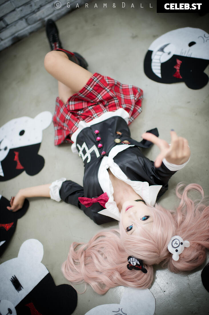 Spiral Cats Cosplay Image 22881622