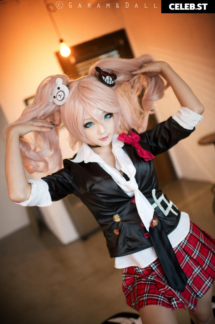 Spiral Cats Cosplay Image 22881624