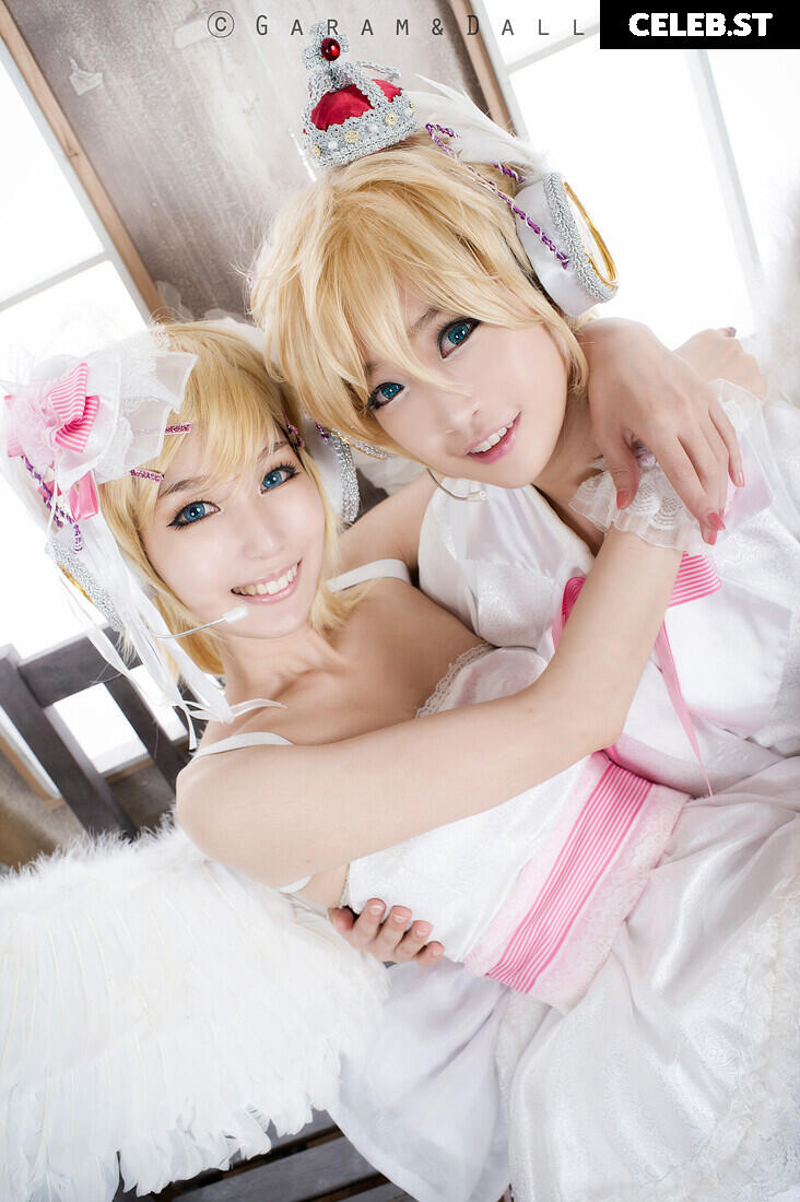 Spiral Cats Cosplay Image 22881319