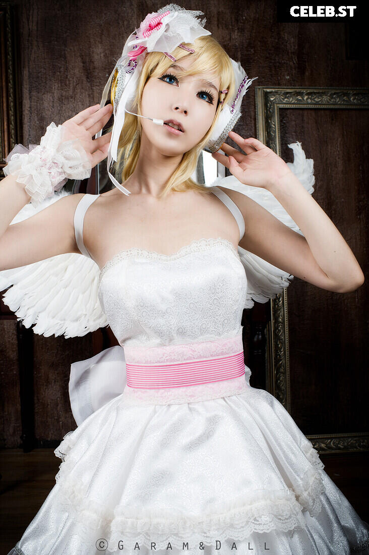 Spiral Cats Cosplay Image 22881309