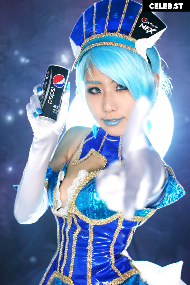 Spiral Cats Cosplay Image 22881267