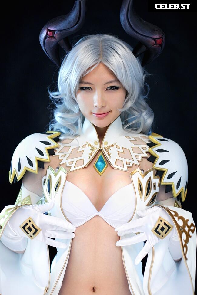 Spiral Cats Cosplay Image 22881268