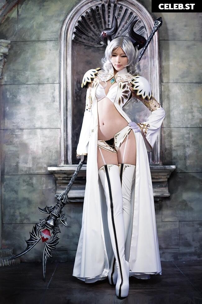 Spiral Cats Cosplay Image 22881270