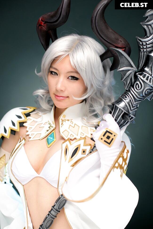 Spiral Cats Cosplay Image 22881279
