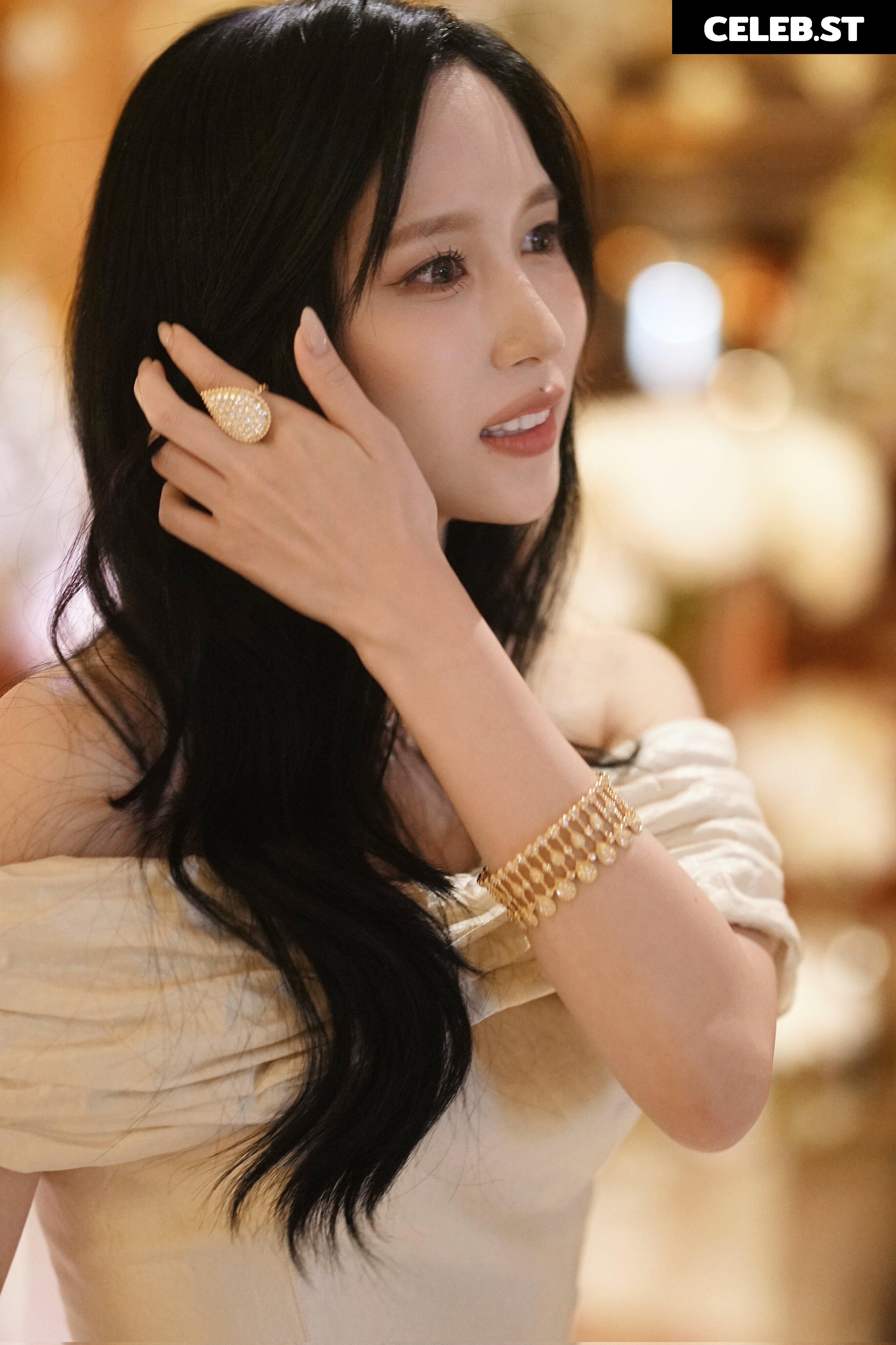 Mina Myoi (TWICE) Image 22766385