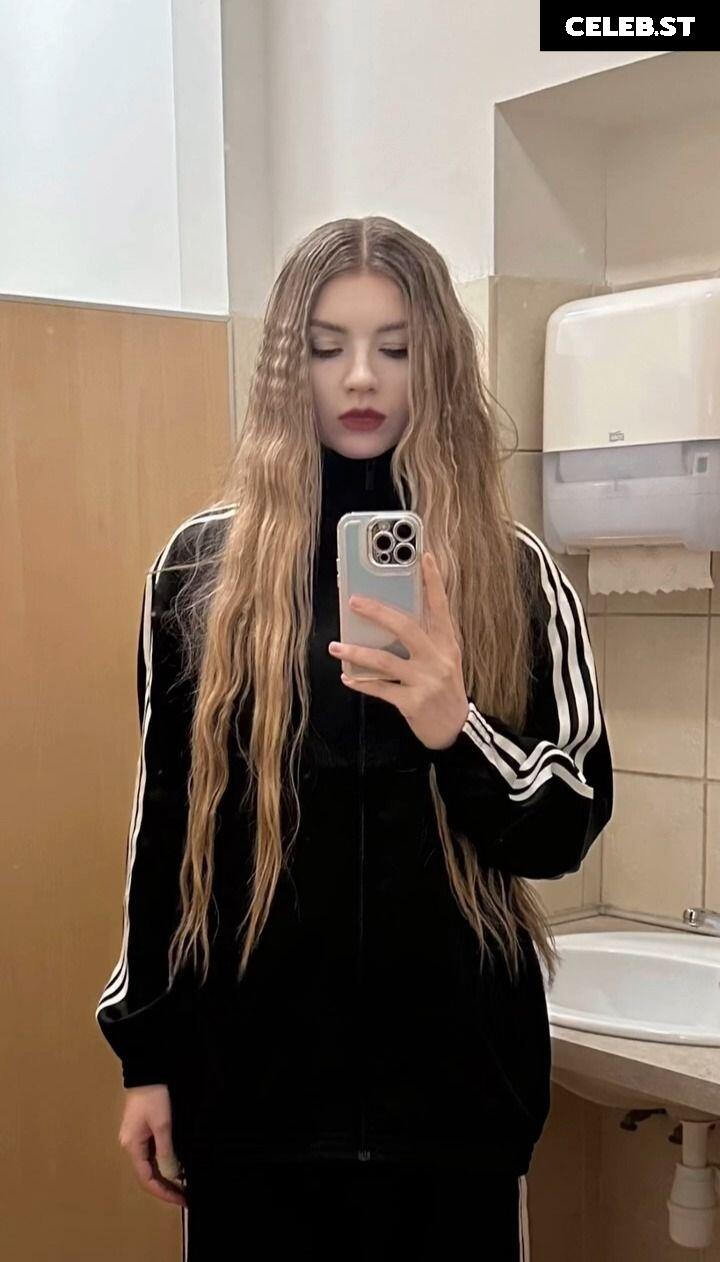 Anastasia Kreslina (IC3PEAK) Image 22766324