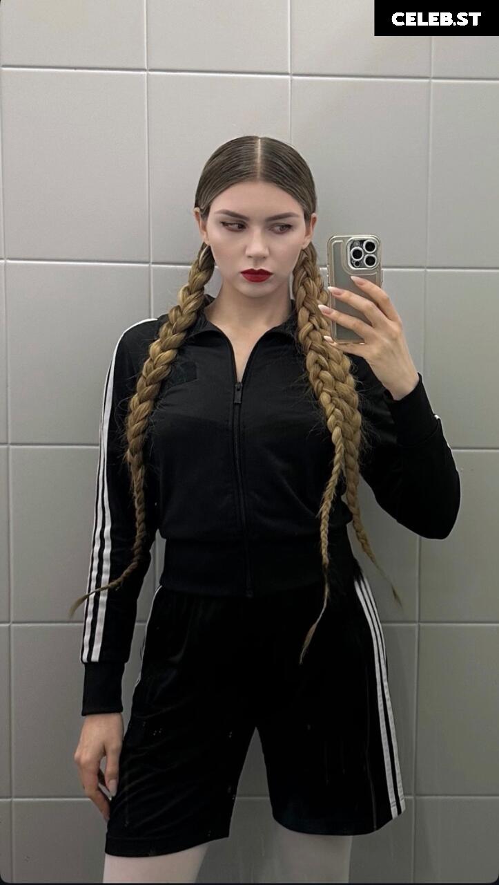 Anastasia Kreslina (IC3PEAK) Image 22766331