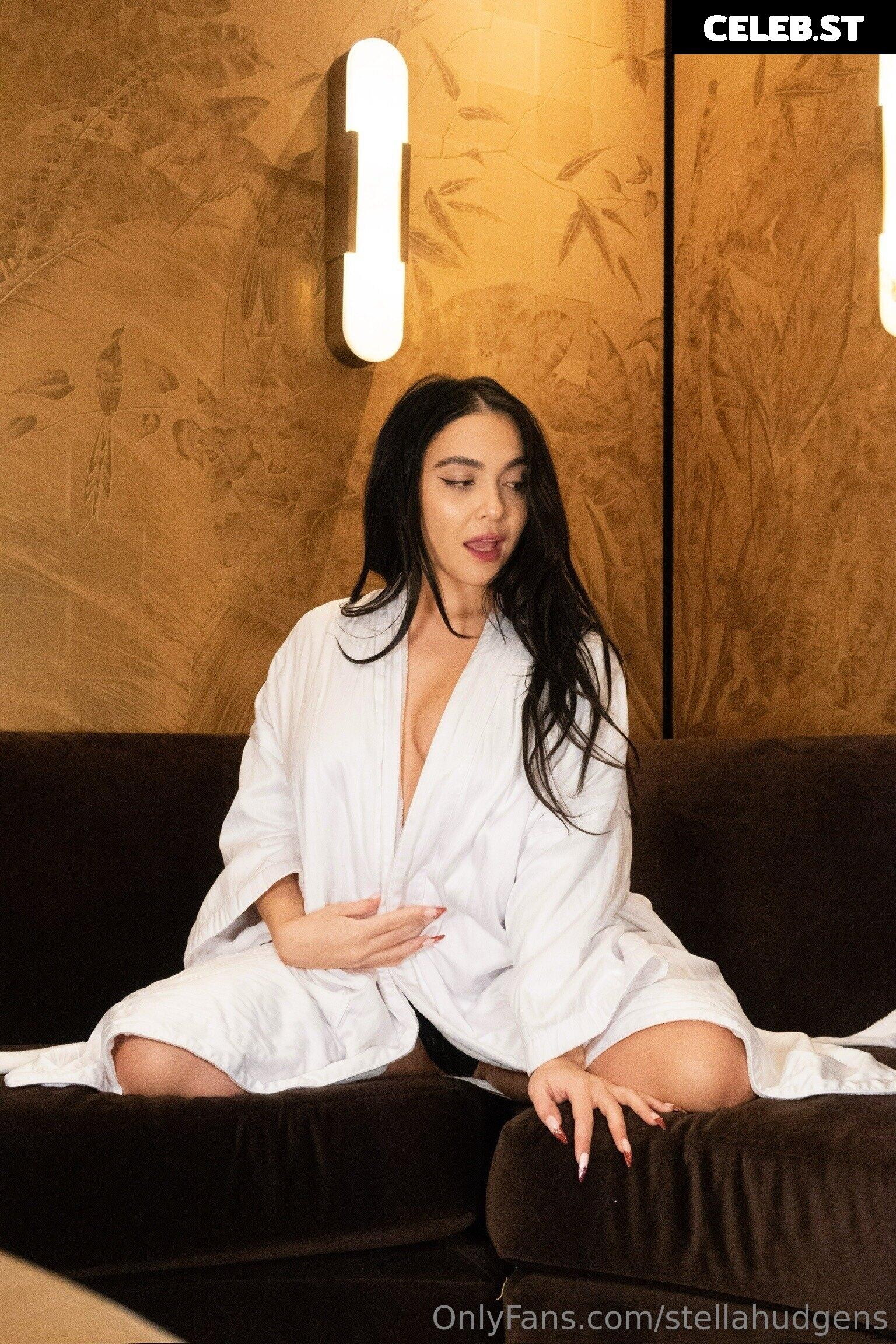 Stella Hudgens Image 2276025