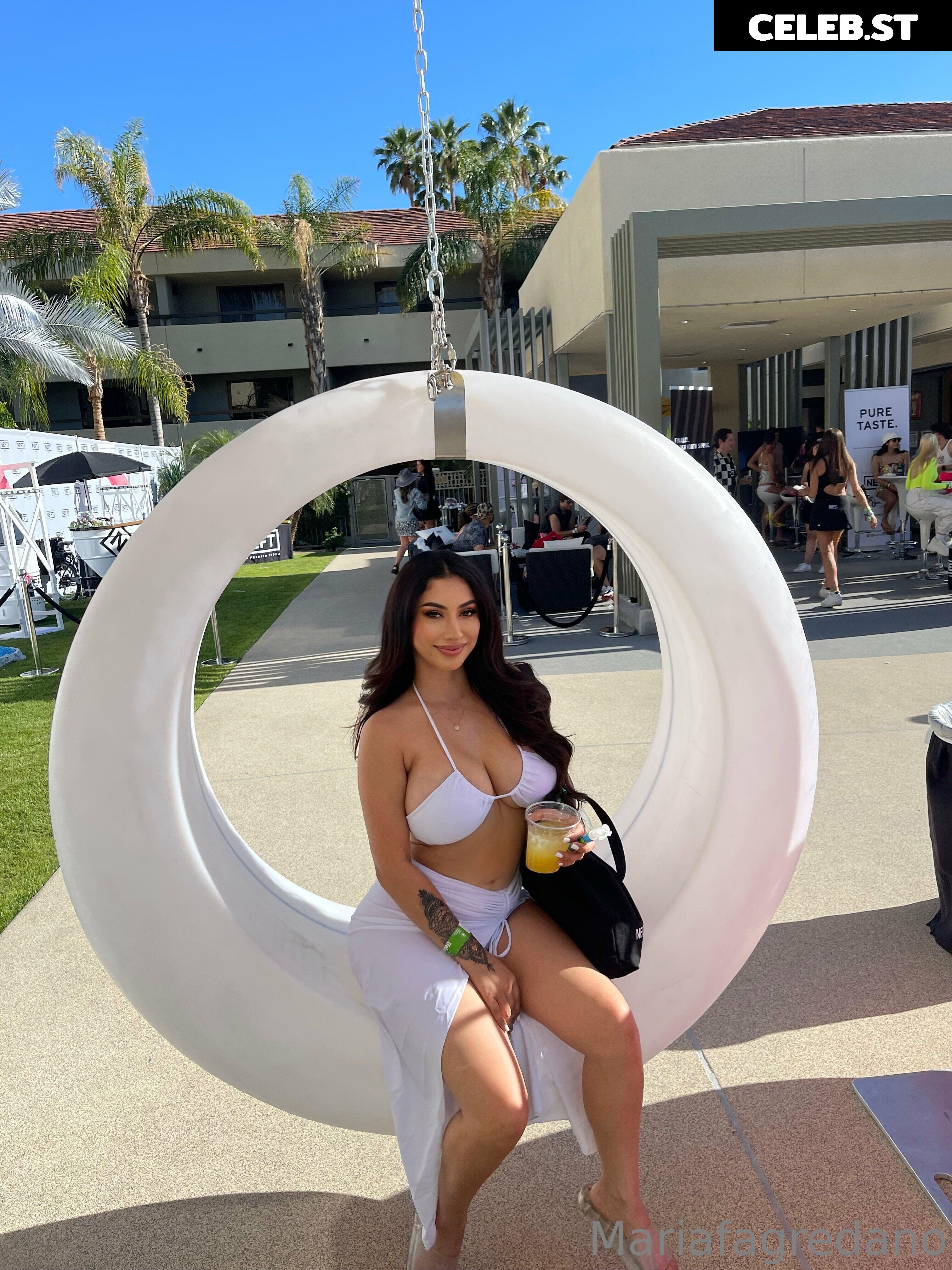 Nichole Pure aka Maria Fagredano Image 22777213